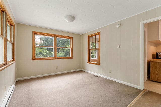 39 Latham Court, Burlington, VT 05401