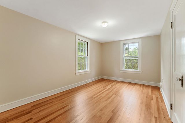 39 Latham Court, Burlington, VT 05401
