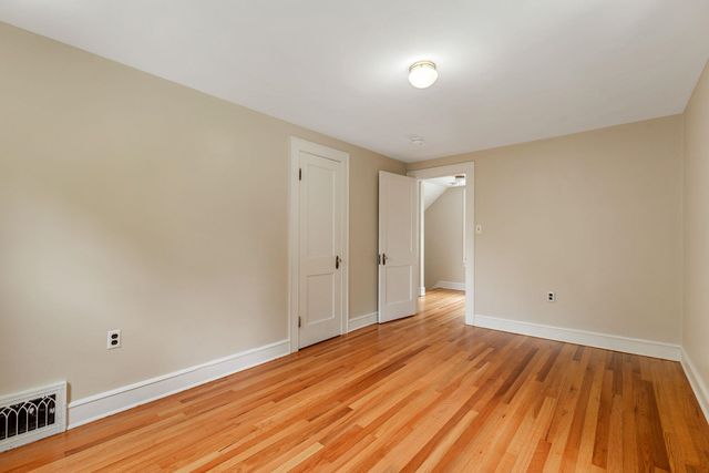39 Latham Court, Burlington, VT 05401
