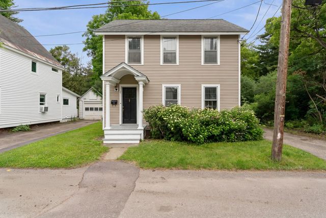 39 Latham Court, Burlington, VT 05401