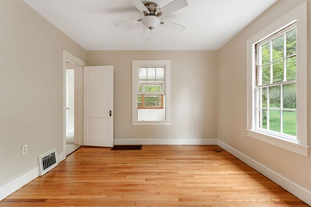 39 Latham Court, Burlington, VT 05401