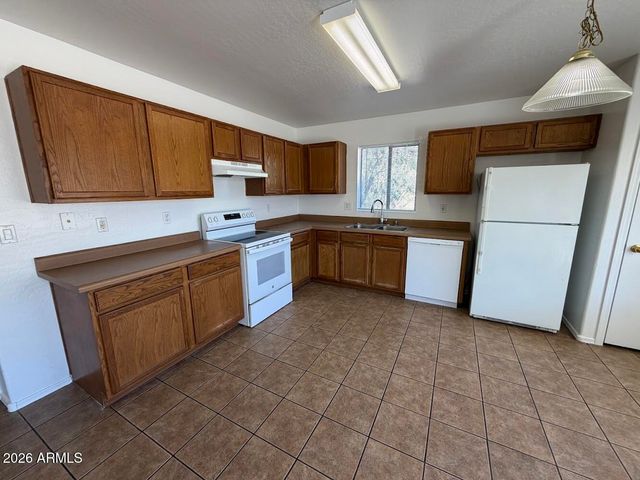 16005 W Larkspur Drive, Goodyear, AZ 85338