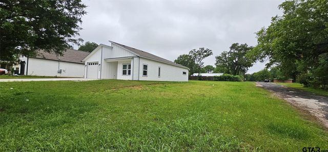 525 N Washington Street, Grand Saline, TX 75140