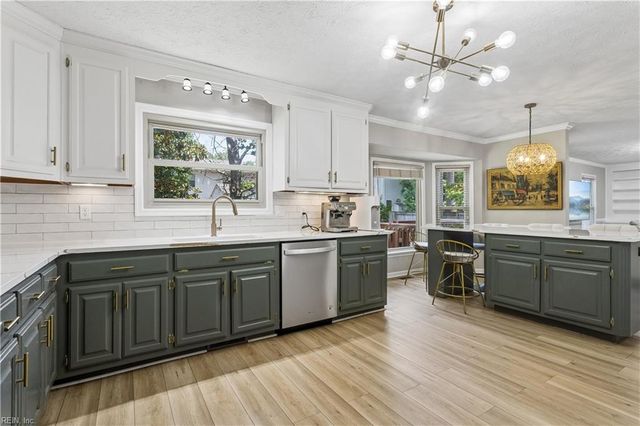 107 Swanson CT, Yorktown, VA 23693
