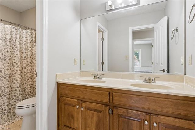 107 Swanson CT, Yorktown, VA 23693