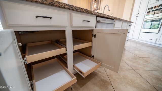 313 W VERDE Lane, Tempe, AZ 85284