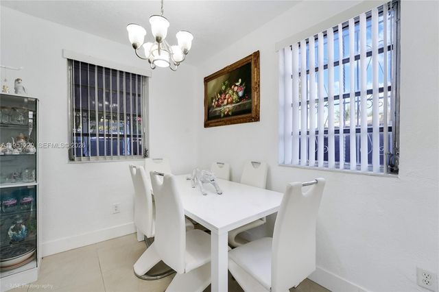 860 SE 7th Ave, Hialeah, FL 33010