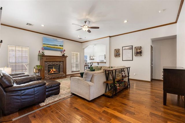 1724 Monterey Place, Edmond, OK 73013