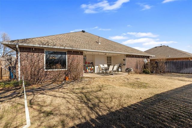 1724 Monterey Place, Edmond, OK 73013