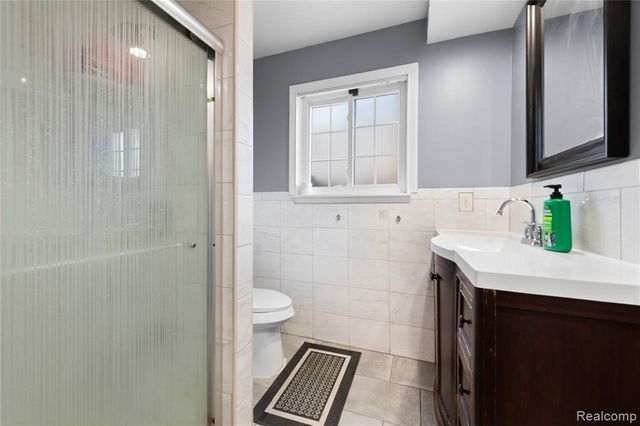 35042 Lana Lane, Sterling Heights, MI 48312