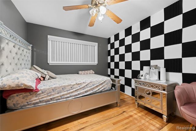 35042 Lana Lane, Sterling Heights, MI 48312