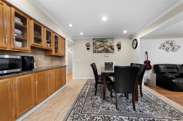 35042 Lana Lane, Sterling Heights, MI 48312