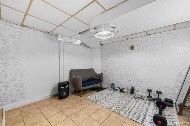 35042 Lana Lane, Sterling Heights, MI 48312