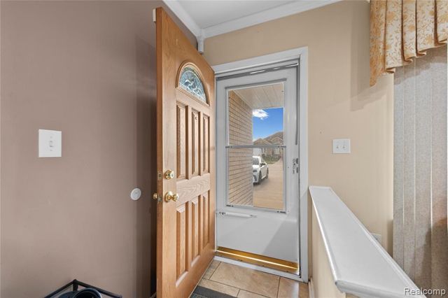 35042 Lana Lane, Sterling Heights, MI 48312