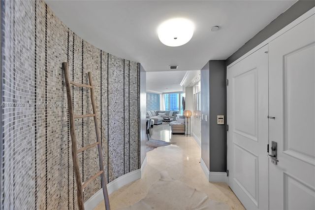 3101 S Ocean Drive 2807, Hollywood, FL 33019