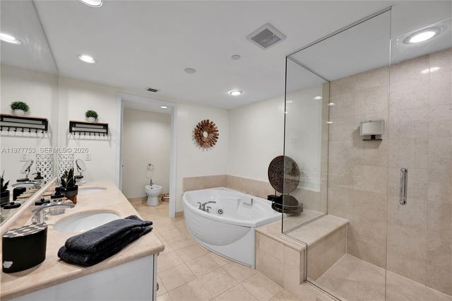 3101 S Ocean Drive 2807, Hollywood, FL 33019