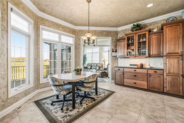 716 NE Pinnacle Court, Ankeny, IA 50021