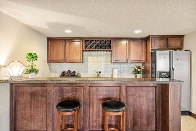 716 NE Pinnacle Court, Ankeny, IA 50021