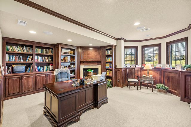 716 NE Pinnacle Court, Ankeny, IA 50021