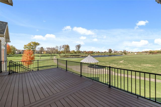 716 NE Pinnacle Court, Ankeny, IA 50021