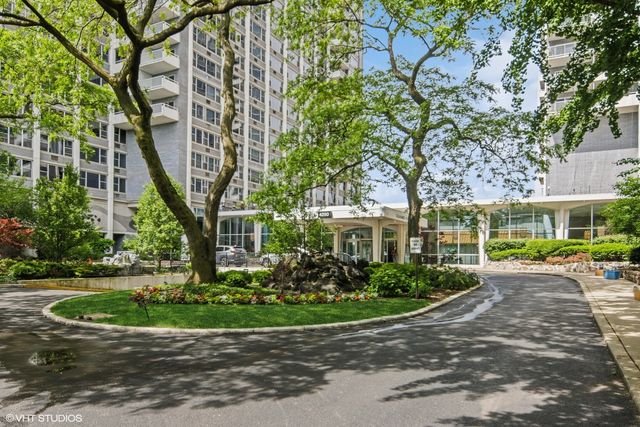 4250 N Marine Drive 1803, Chicago, IL 60613