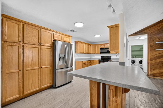 412 Westwood Drive, Friendswood, TX 77546
