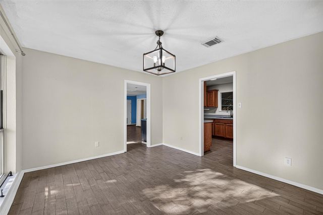 412 Westwood Drive, Friendswood, TX 77546