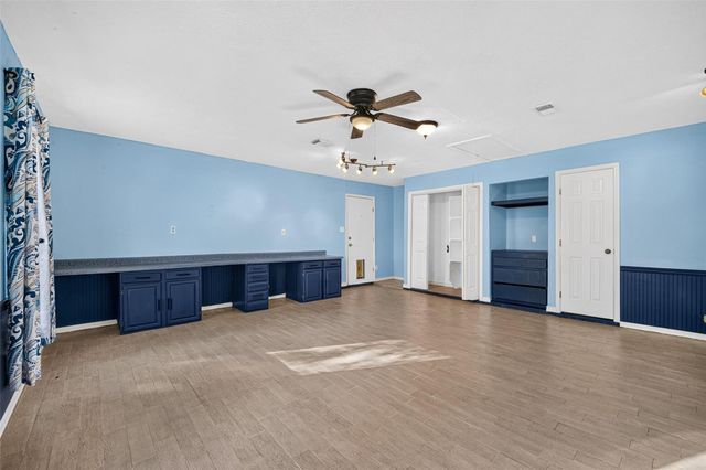 412 Westwood Drive, Friendswood, TX 77546