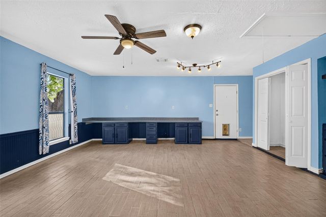 412 Westwood Drive, Friendswood, TX 77546