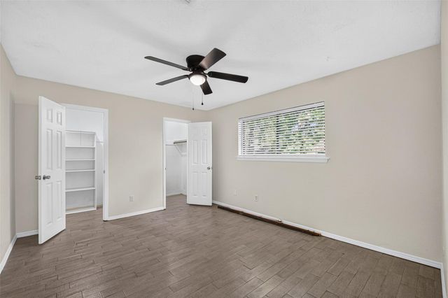 412 Westwood Drive, Friendswood, TX 77546