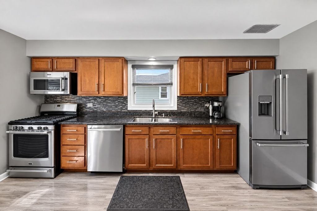 3427 Adams Street, Lansing, IL 60438 — photo 4