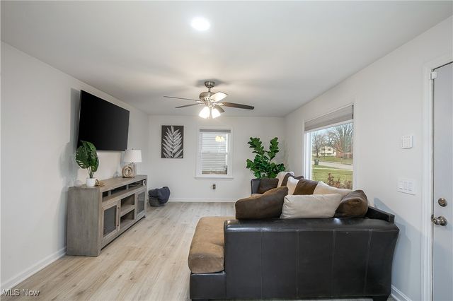 1227 Ellwood Avenue SW, Canton, OH 44710