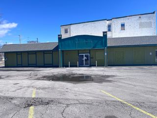 828 Broadway, Rockford, IL 61104