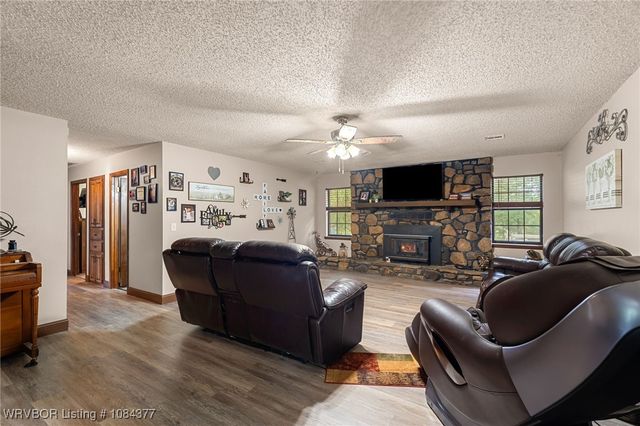 103861 US Highway 59, Sallisaw, OK 74955