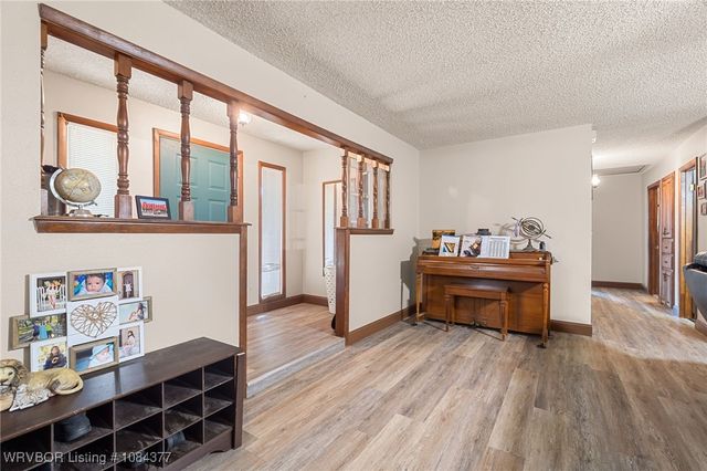 103861 US Highway 59, Sallisaw, OK 74955