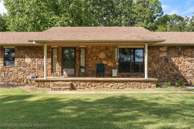 103861 US Highway 59, Sallisaw, OK 74955
