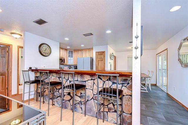 3719 MOORES LAKE ROAD, Dover, FL 33527