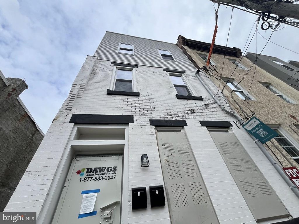 2247 N CAMAC ST, PHILADELPHIA, PA 19133 — exterior