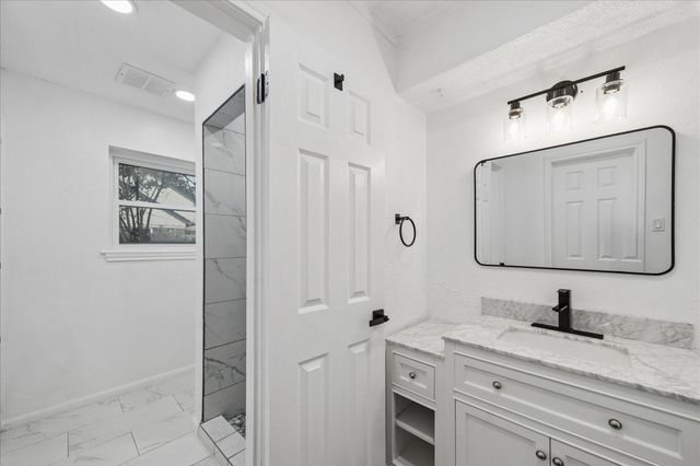 210 Weeping Oak Lane, Spring, TX 77388