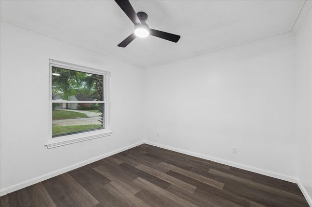 210 Weeping Oak Lane, Spring, TX 77388