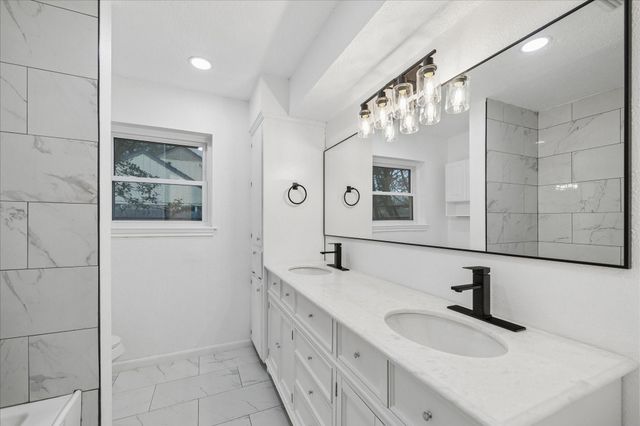 210 Weeping Oak Lane, Spring, TX 77388