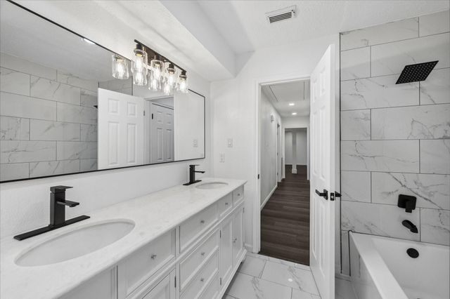 210 Weeping Oak Lane, Spring, TX 77388