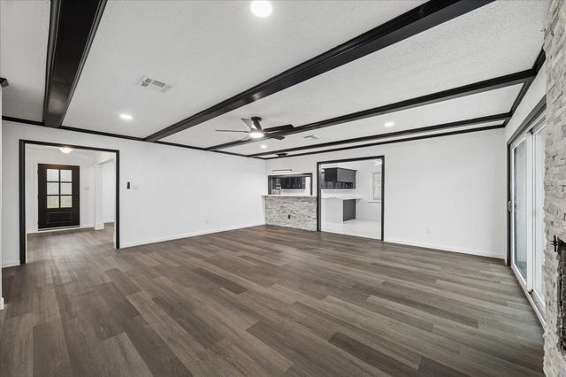 210 Weeping Oak Lane, Spring, TX 77388