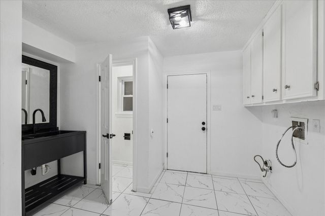 210 Weeping Oak Lane, Spring, TX 77388