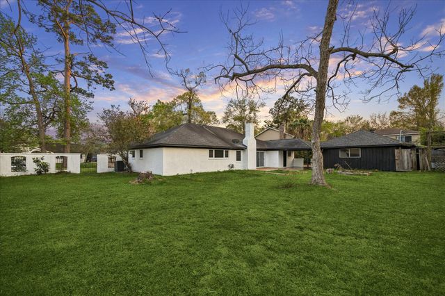 210 Weeping Oak Lane, Spring, TX 77388