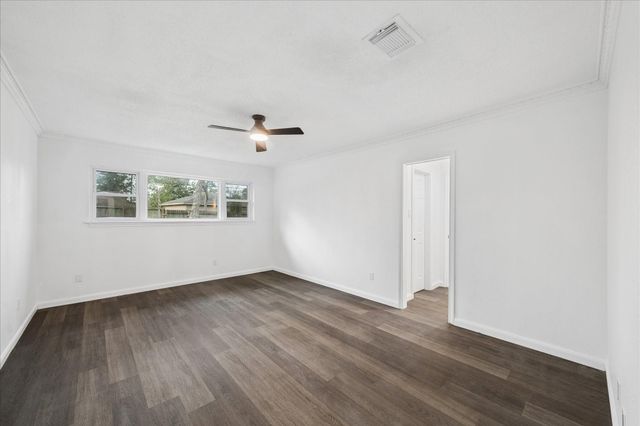 210 Weeping Oak Lane, Spring, TX 77388