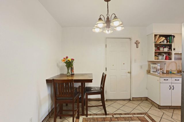 5238 E Sonora St, Stockton, CA 95215