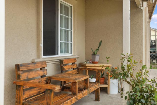 5238 E Sonora St, Stockton, CA 95215