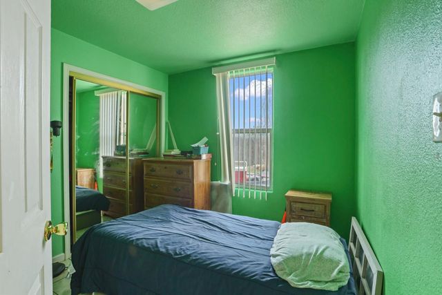 5238 E Sonora St, Stockton, CA 95215