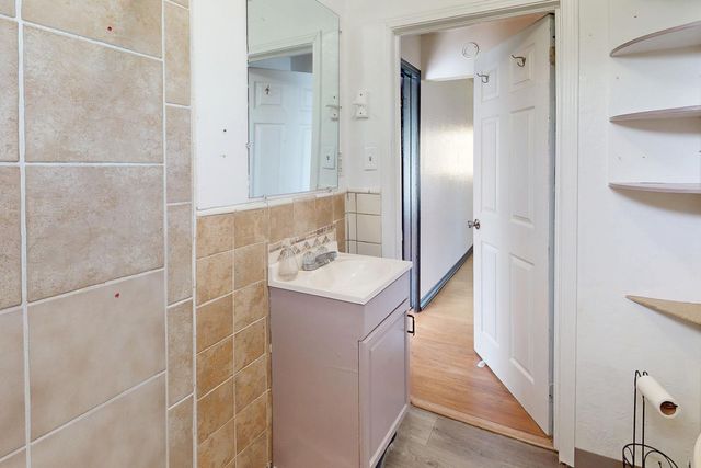 1906 Chapman Ave, Olivehurst, CA 95961